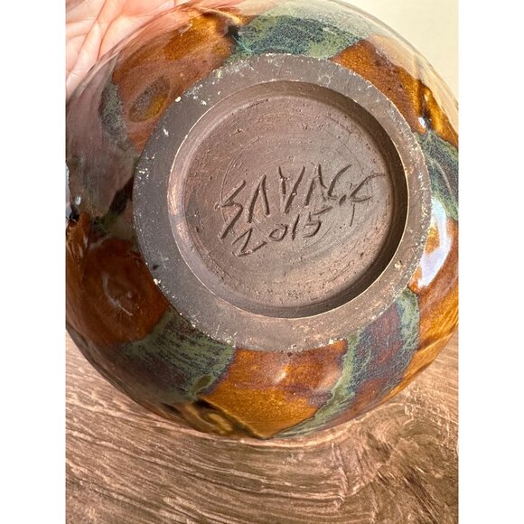 Handmade Pottery Bowl Signed Savage 2015 with Rich Earthy Glaze - Picture 6 of 9